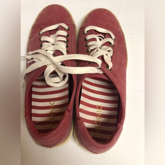 Vionic Womens Hattie Sneaker Cherry Canvas Size 8.5 - Picture 7 of 9